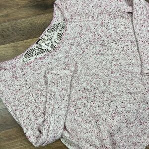 Free People Women's Ivory / Pink Oversize Crocheted Sweater‎ Medium